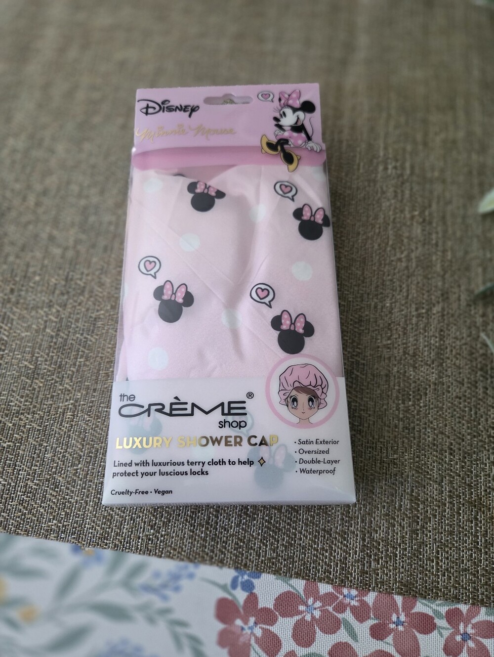 The Creme Shop Sleep Mask And Shower CapMinnie Mouse shower cap, oversized. - Picture 2 of 9